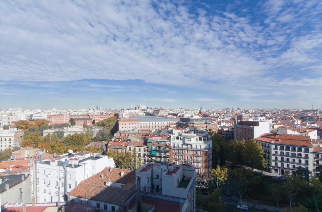 Plaza Espana & Gran Via Apartment Madrid Ngoại thất bức ảnh